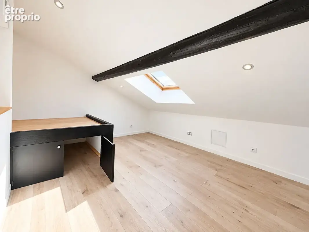 Maison T4 rénovée avec cour - secteur Jamin REIMS - photo 12