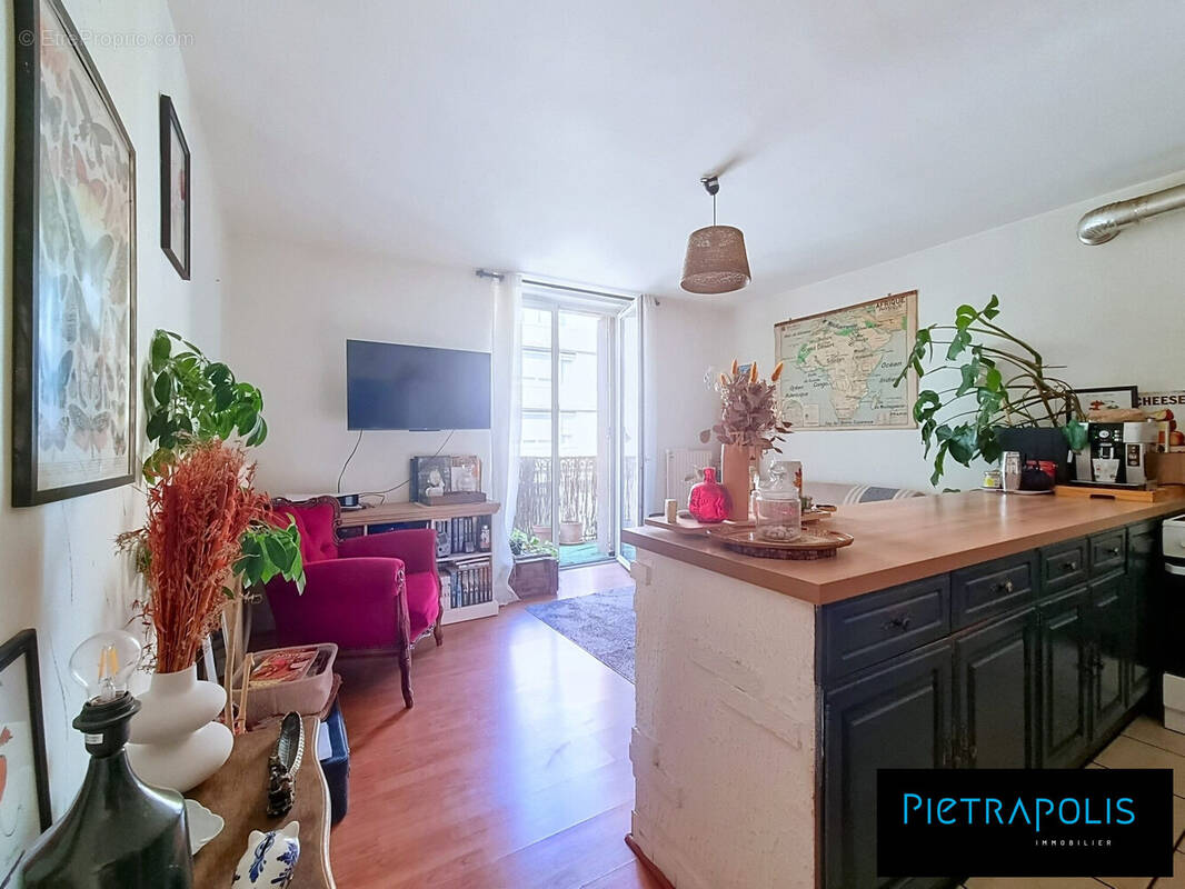 Appartement à LYON-9E