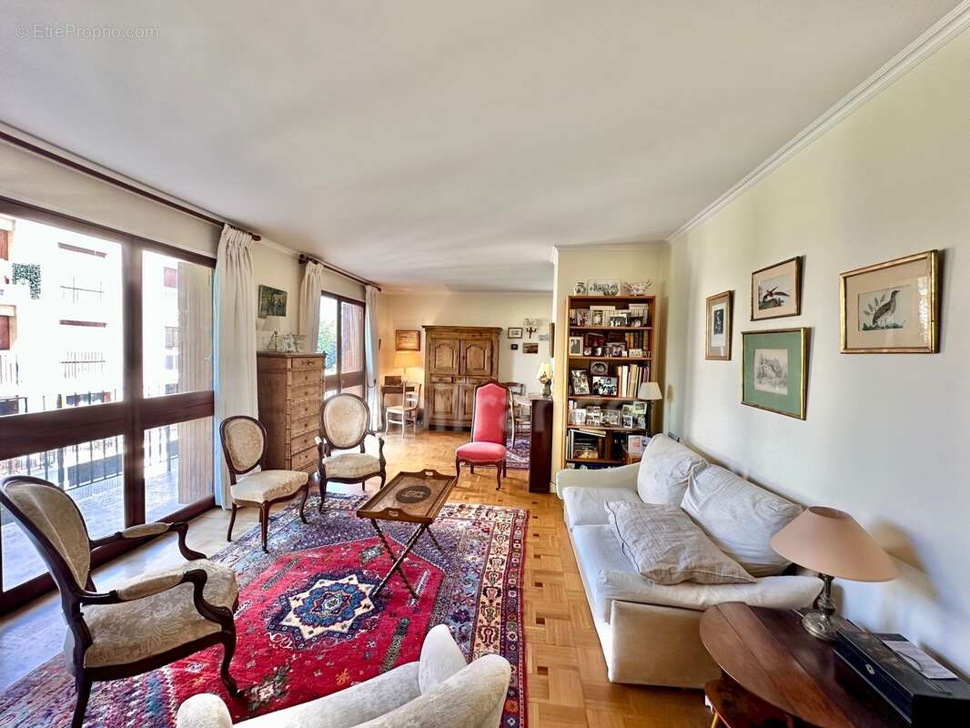 Bel Appartement Lumineux 95 m2 avec 3 balcons - photo 8