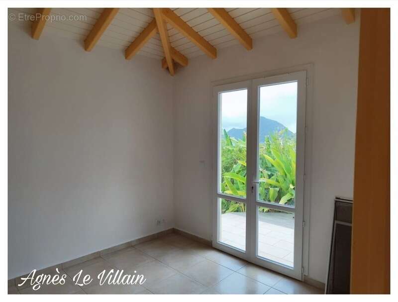 Maison à TERRE-DE-BAS