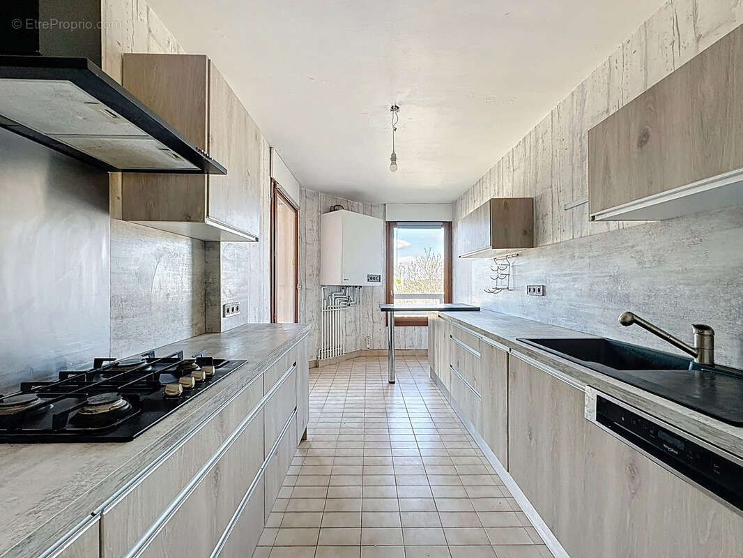 Appartement à TASSIN-LA-DEMI-LUNE