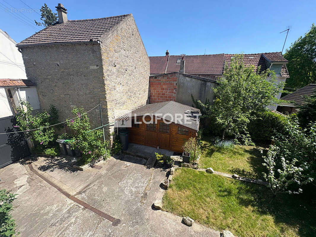 Maison à GAILLON-SUR-MONTCIENT