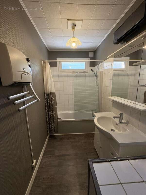 Maison 80 m² à Saint-Desir  - photo 2
