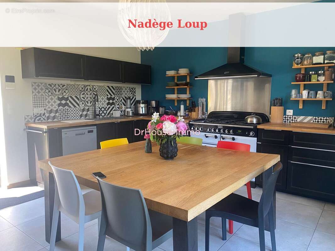 Maison à AILLANT-SUR-THOLON