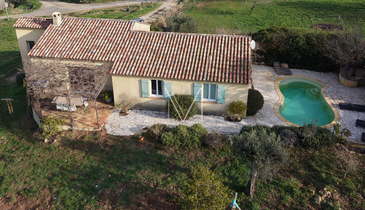 Maison à PLAN-DE-LA-TOUR