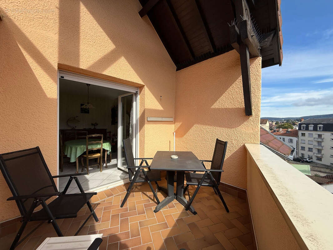 Appartement à LONS-LE-SAUNIER