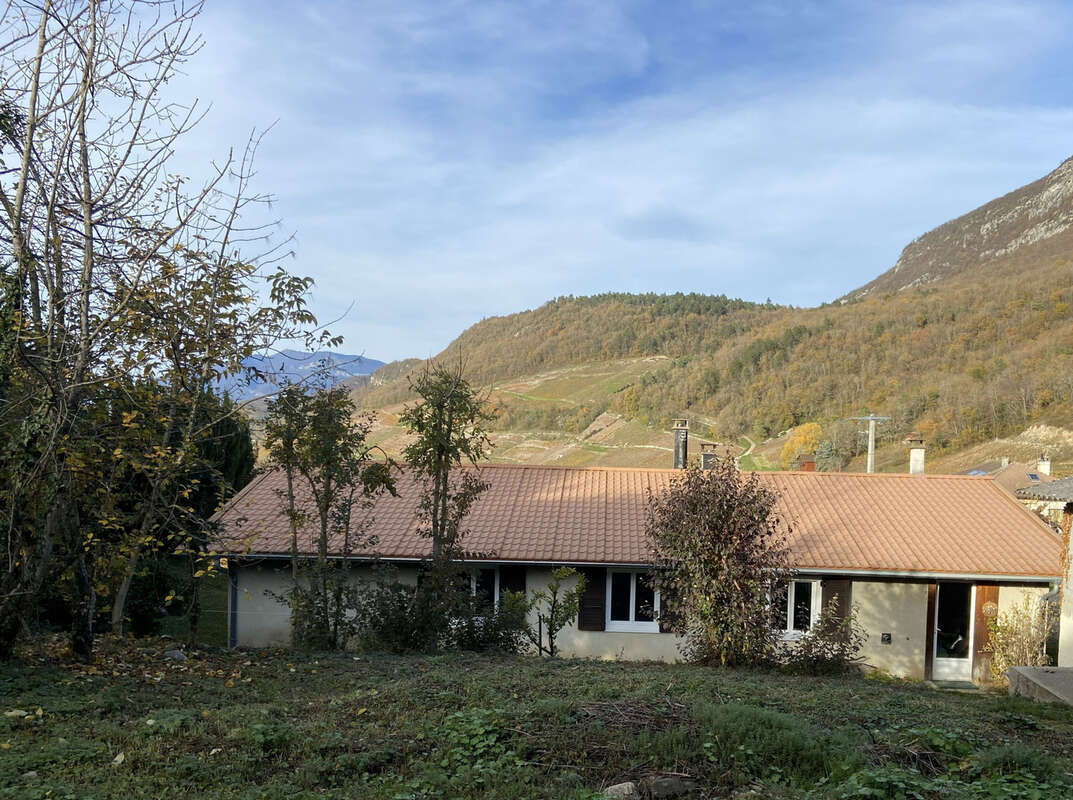 Maison à JONGIEUX