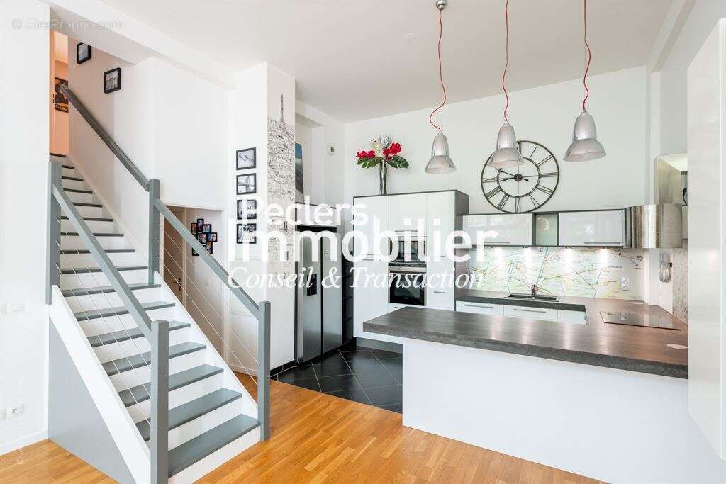 Loft familial d'exception de 112m2 avec terrasse et jardin  – nanterre centre ville - photo 5