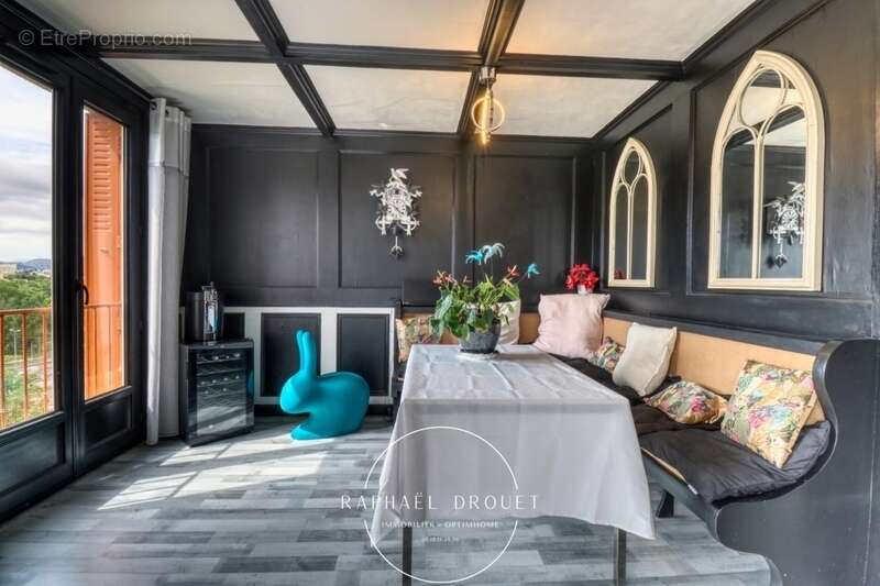 Appartement à MARSEILLE-11E