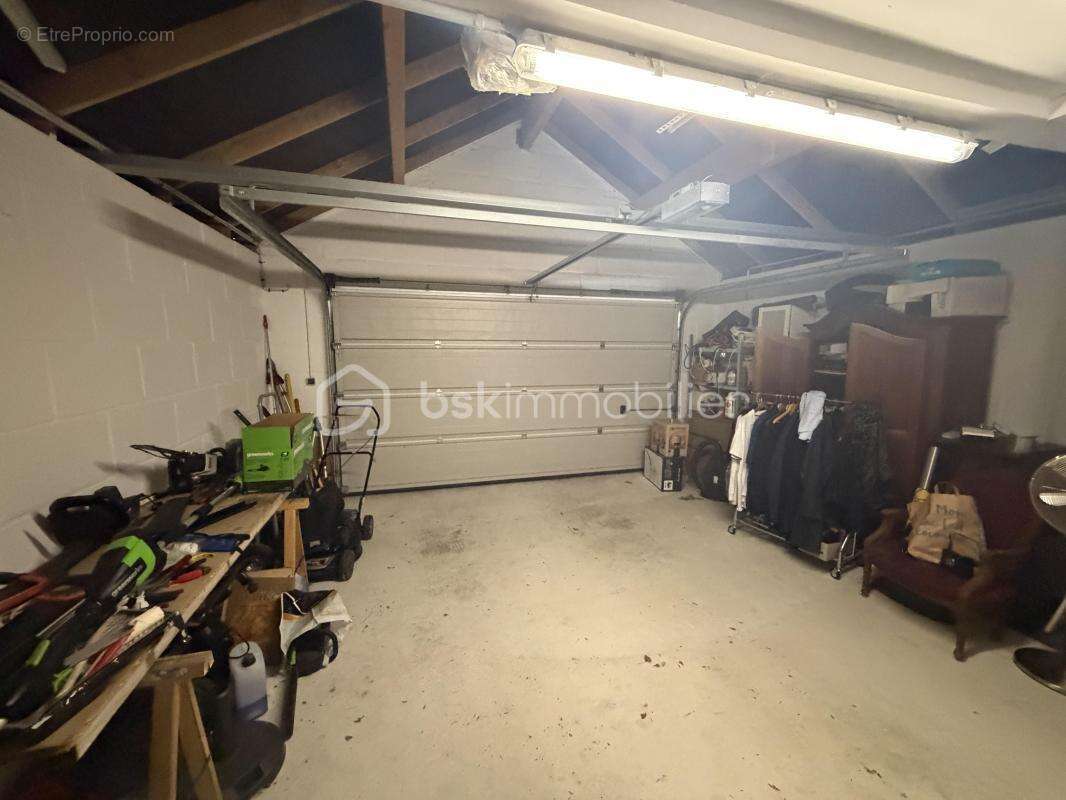 Maison à MAGNY-LE-HONGRE