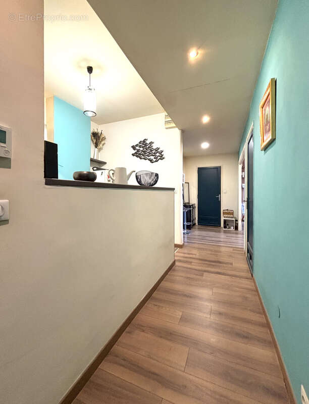 Appartement à MARSEILLE-6E