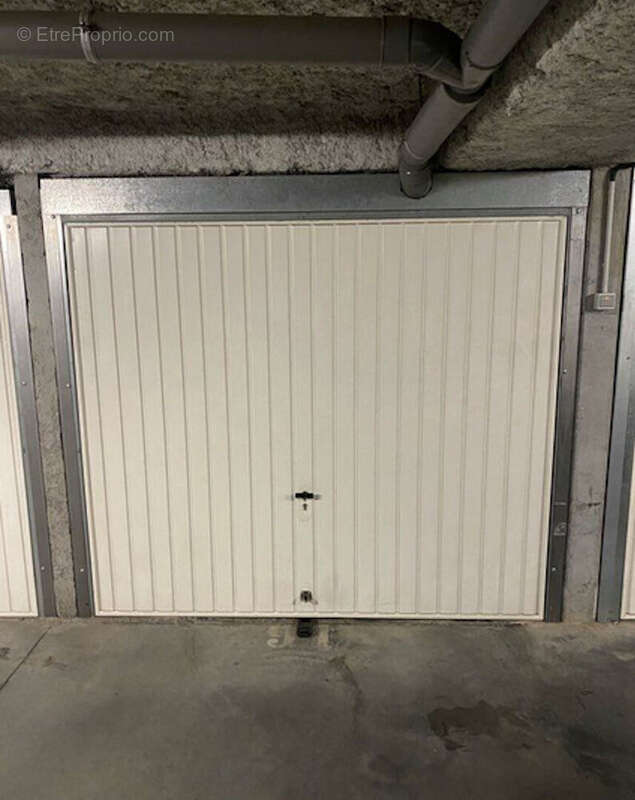 Parking / box 12m² à nice - photo 2