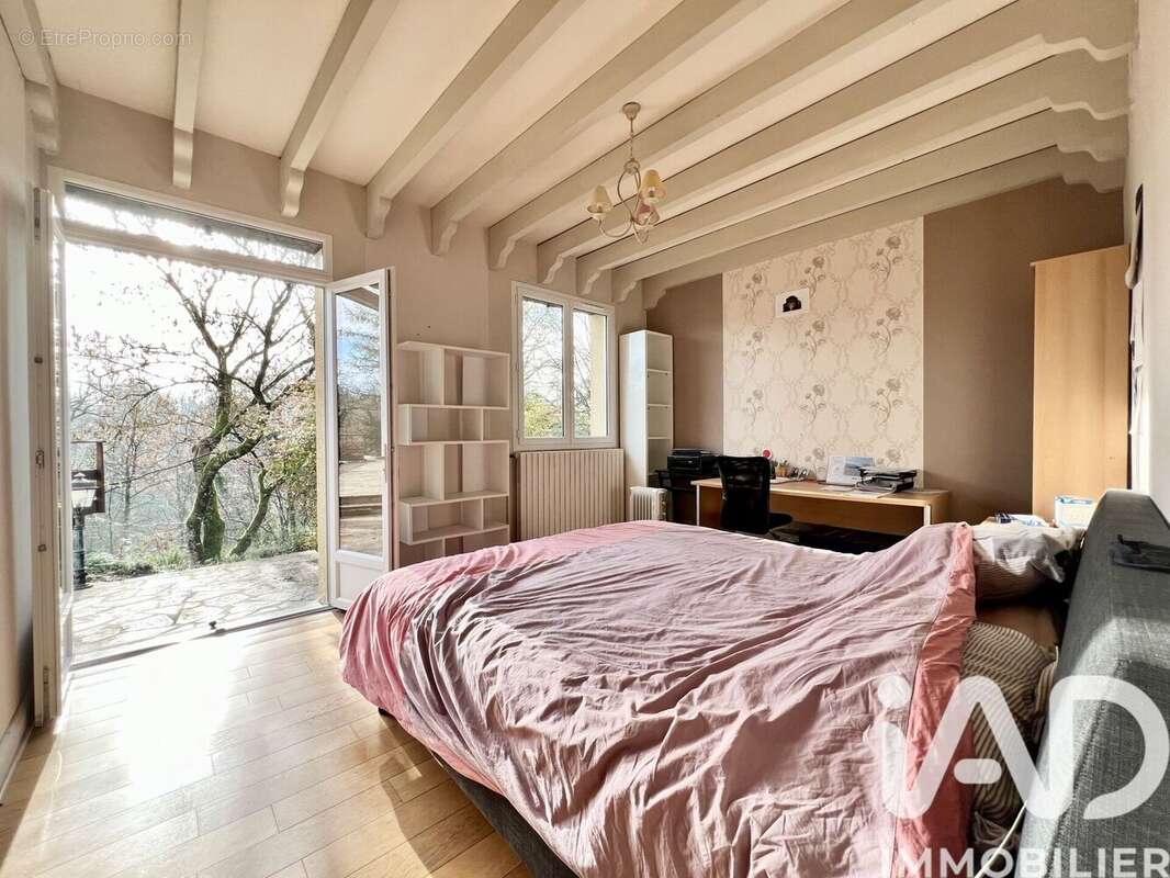 Maison 235 m² à Saint-Junien  - photo 8