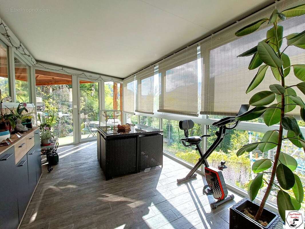 Maison à COLOMBIER-LE-VIEUX