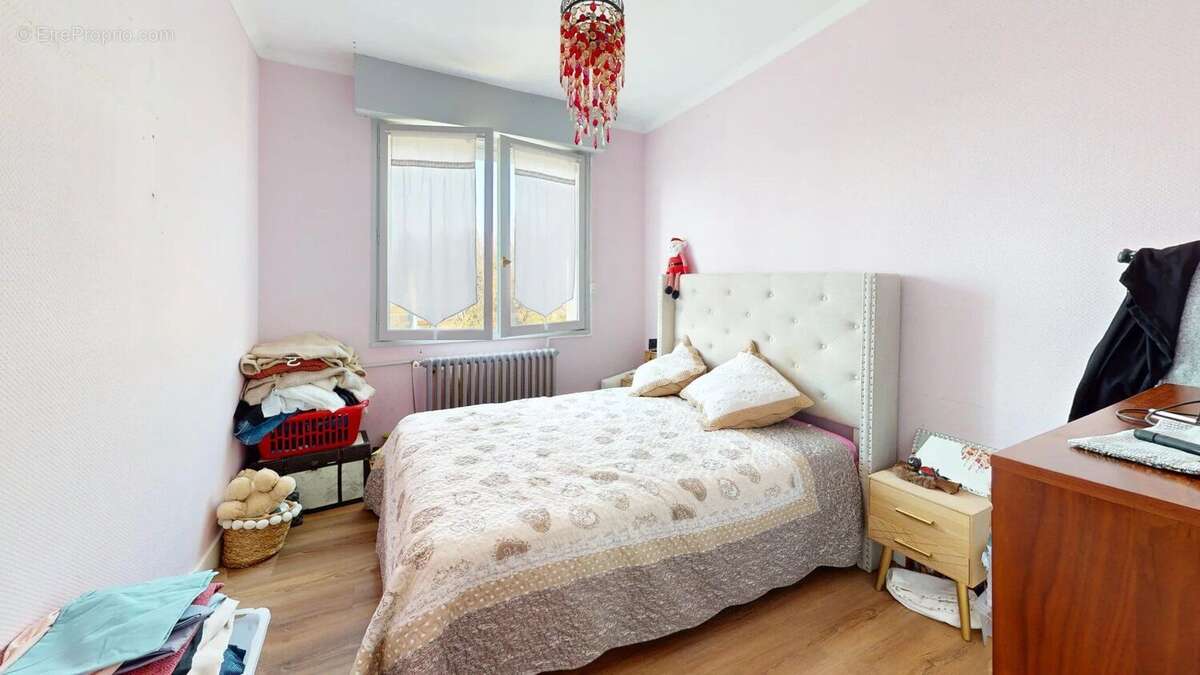 Appartement à PONTAULT-COMBAULT