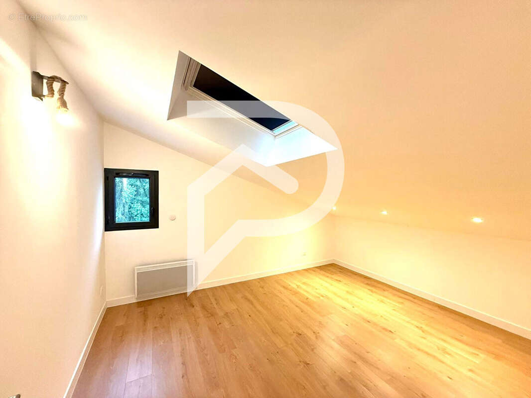 Maison à OS-MARSILLON