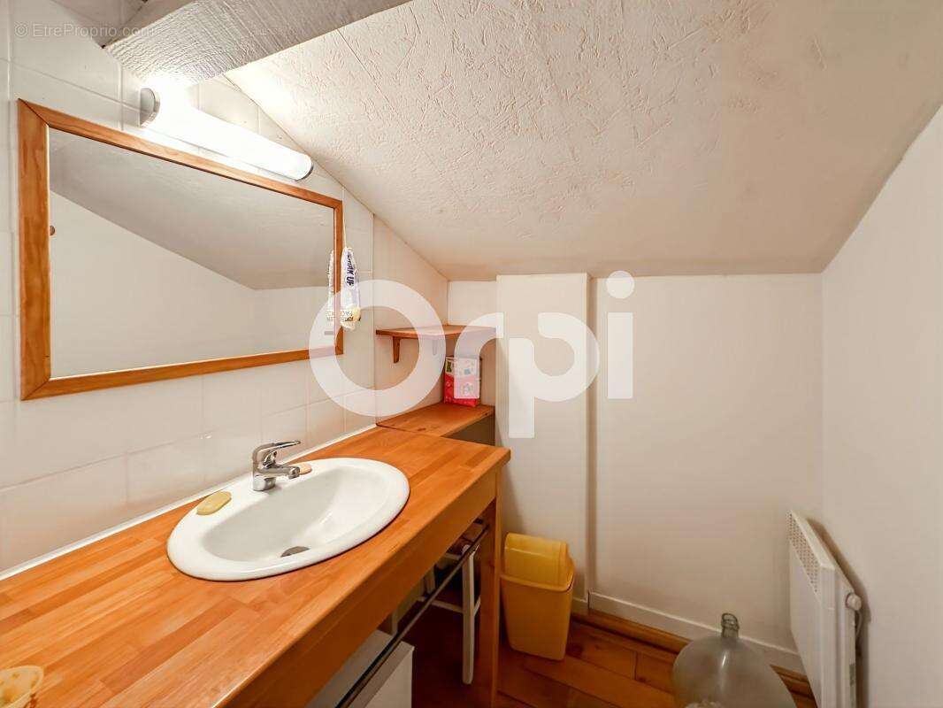 Maison à SAINT-ALBAN-AURIOLLES