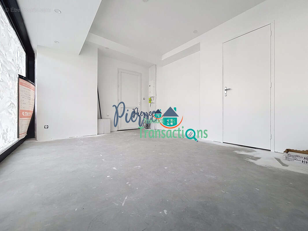 Appartement 220 m² à Lillebonne  - photo 9