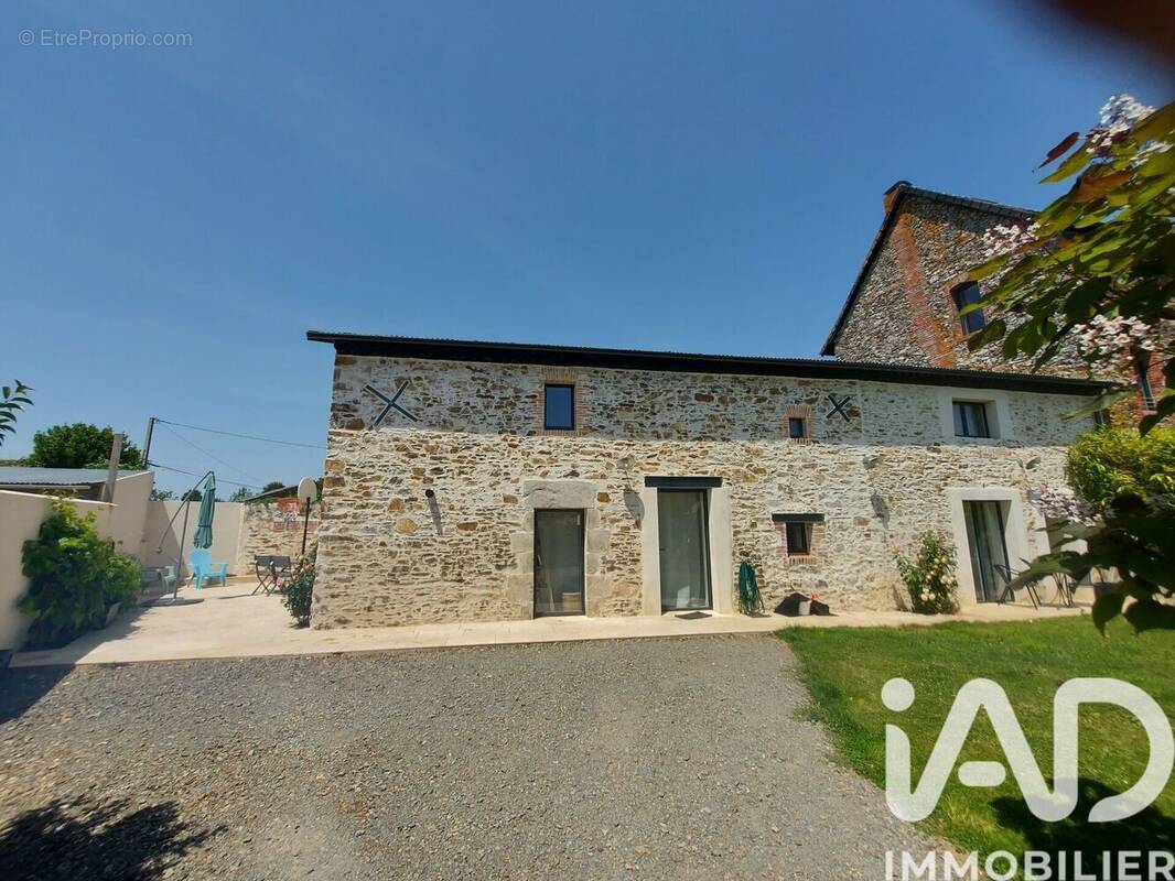 Photo 1 - Maison à SAINTE-FLORENCE