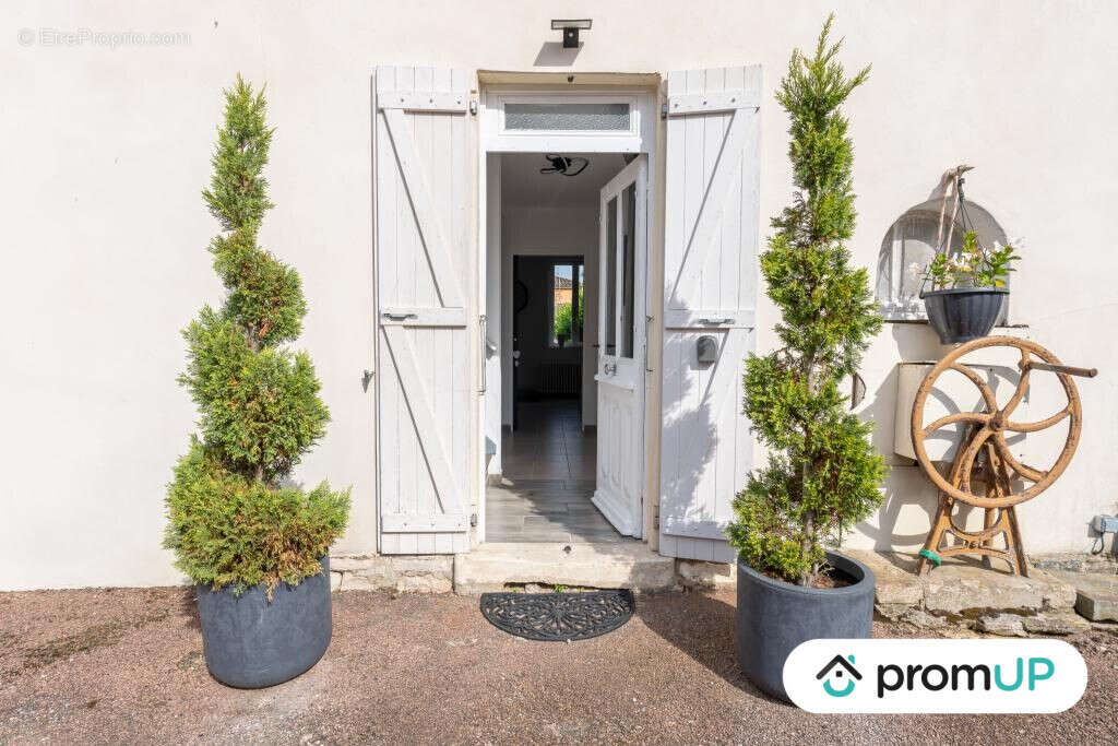 Maison à SAINT-MARCEL