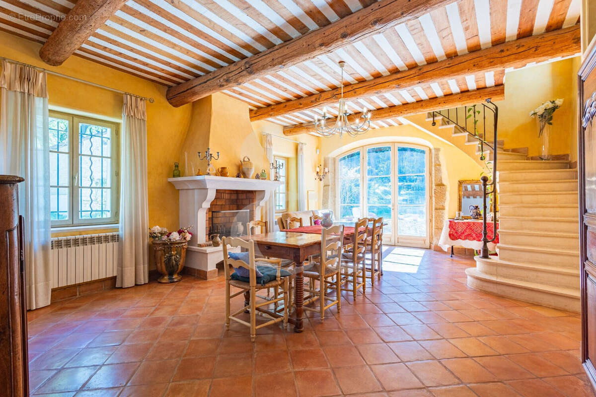 Maison à BEAUMES-DE-VENISE