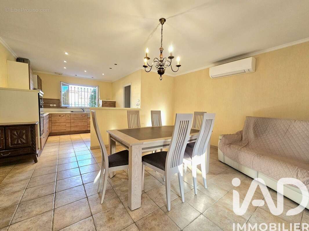 Photo 4 - Maison à LE CANNET-DES-MAURES