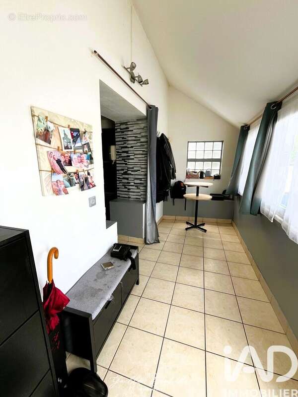 Maison 101 m² à Vimpelles  - photo 4