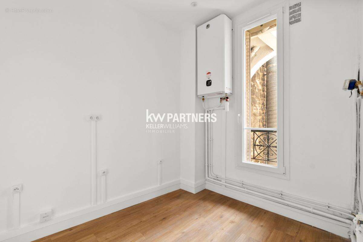 Appartement à COURBEVOIE