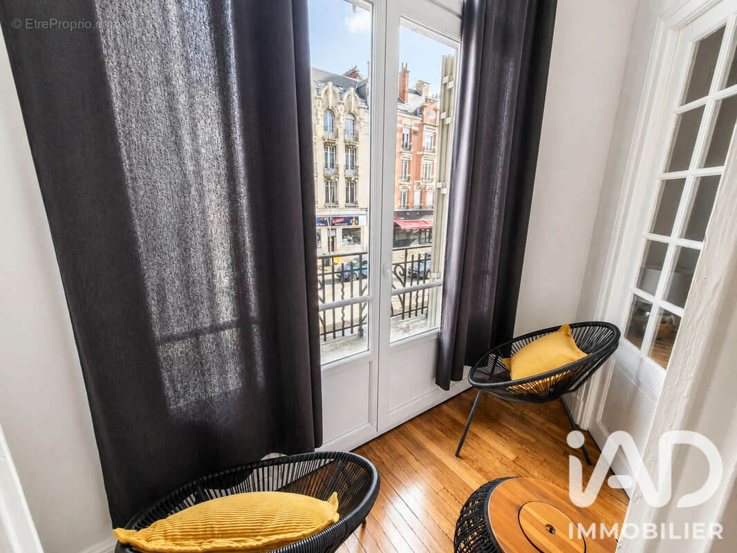 Appartement 450 m² à Charleville-Mezieres  - photo 3