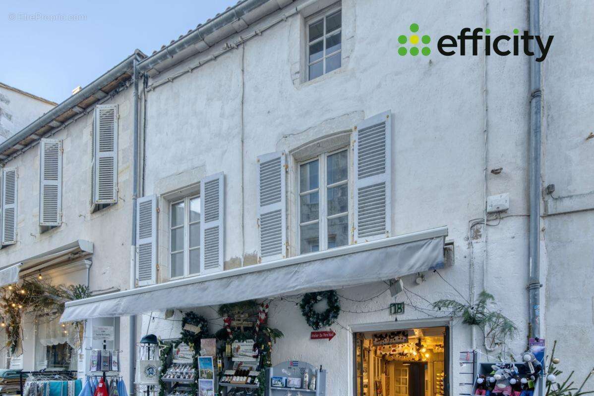 Appartement à SAINT-MARTIN-DE-RE