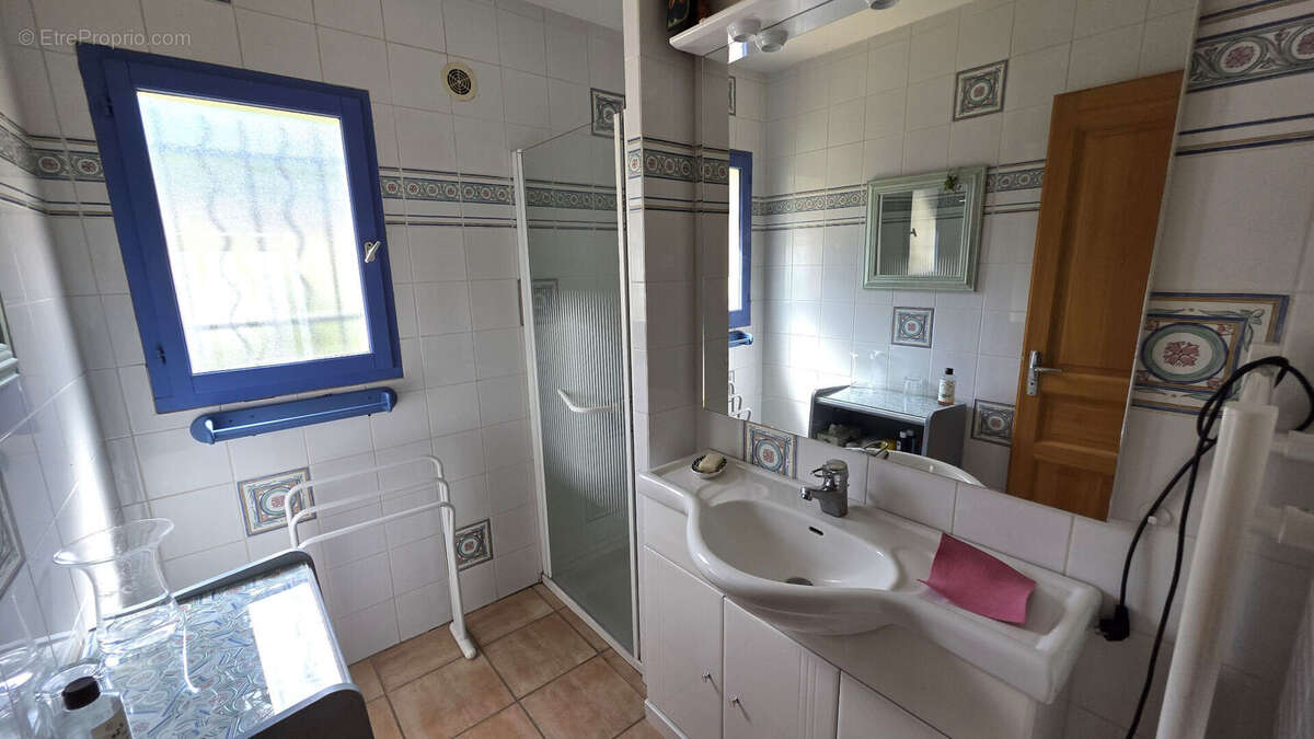Maison Rochefort Du Gard 3 chambres / garage et beau jardin de 1400m² - photo 11
