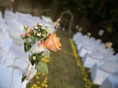 Commerce à CHALIFERT