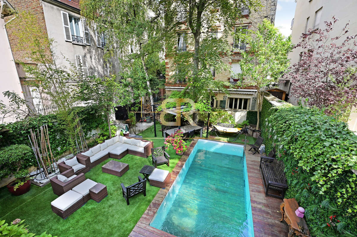 Maison à NEUILLY-SUR-SEINE