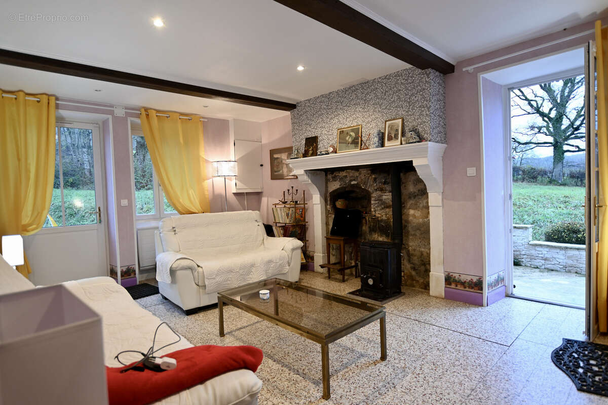 Maison à VEZELAY