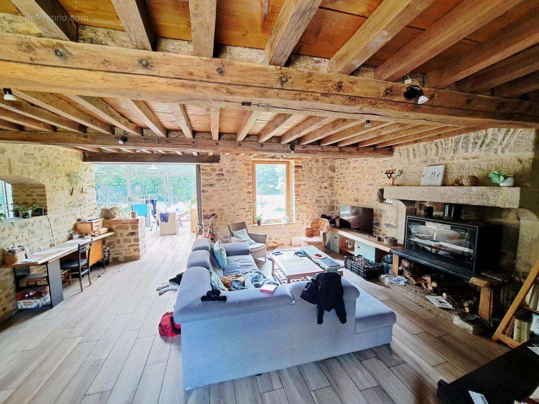 Maison à LIGNIERES-ORGERES