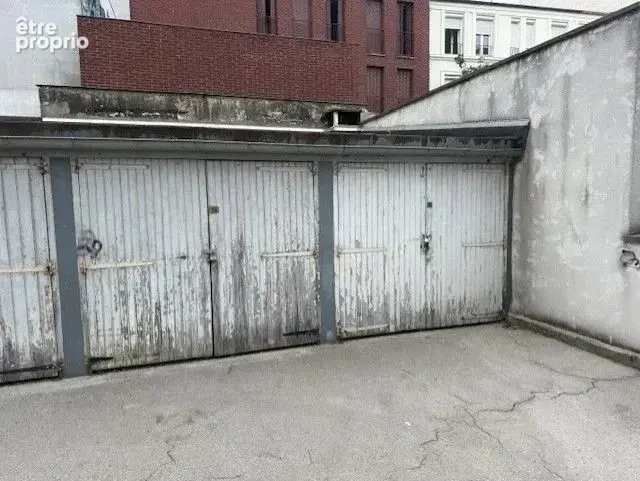 Photo Parking à Paris-18e au prix de 38 000€