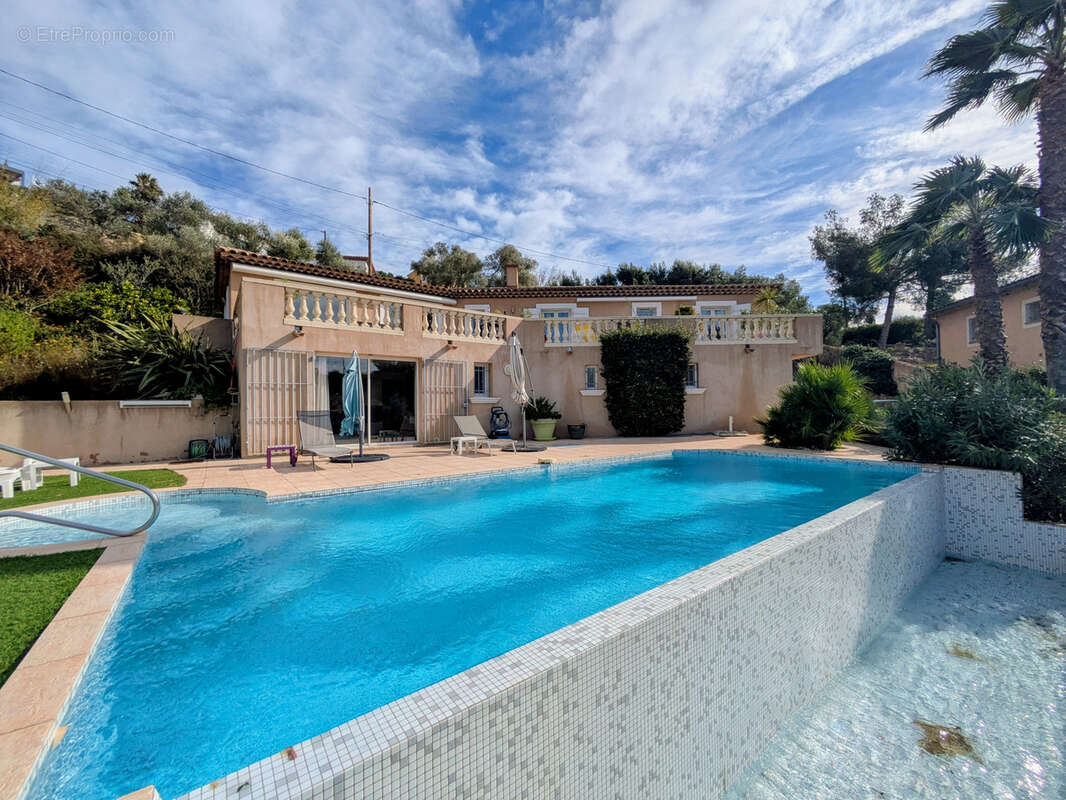 Maison à SANARY-SUR-MER