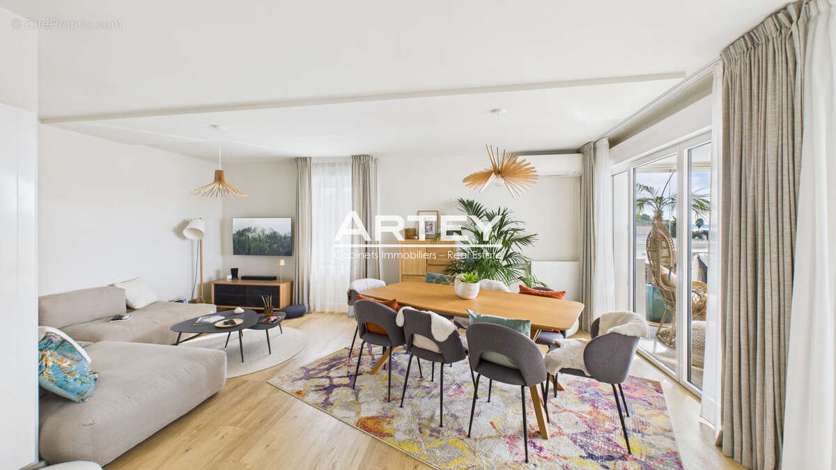 Appartement à CARQUEIRANNE