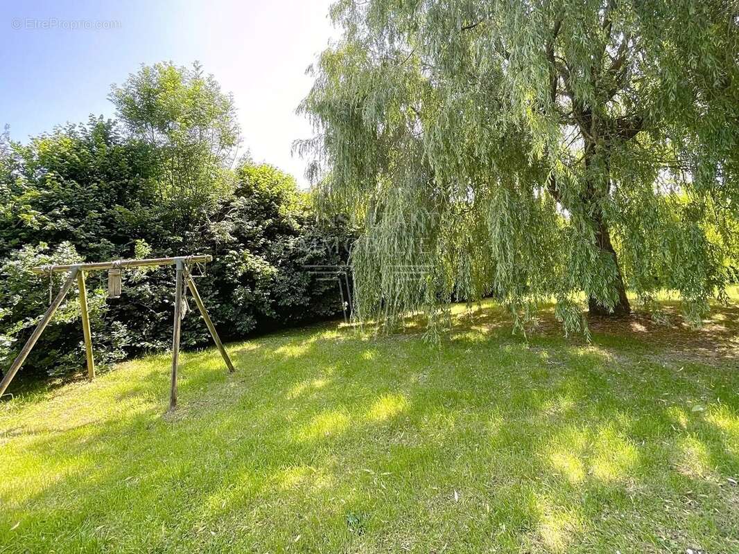 Maison à CORMEILLES