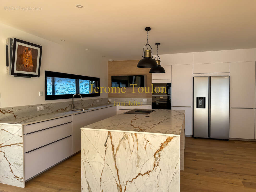 Maison à VAUX-SUR-MER