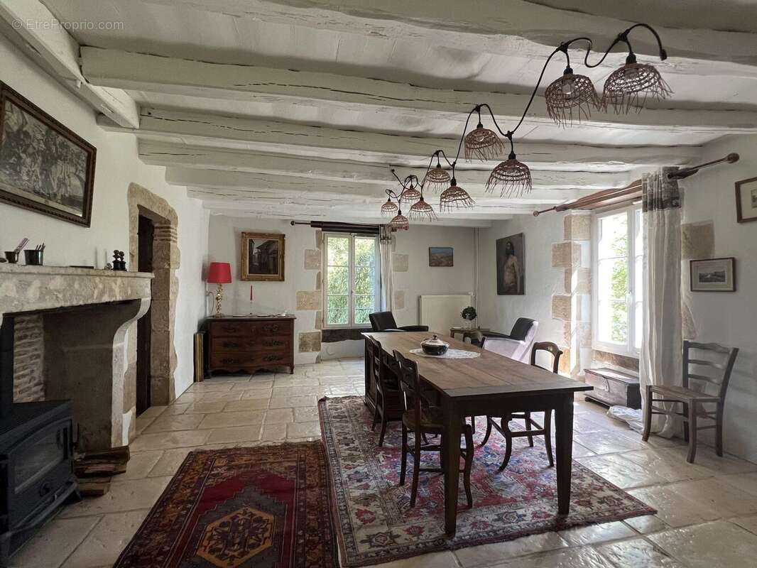 Maison à CIVAUX
