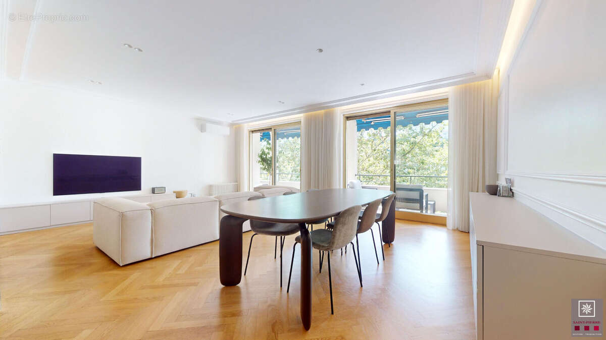 Appartement à LYON-6E