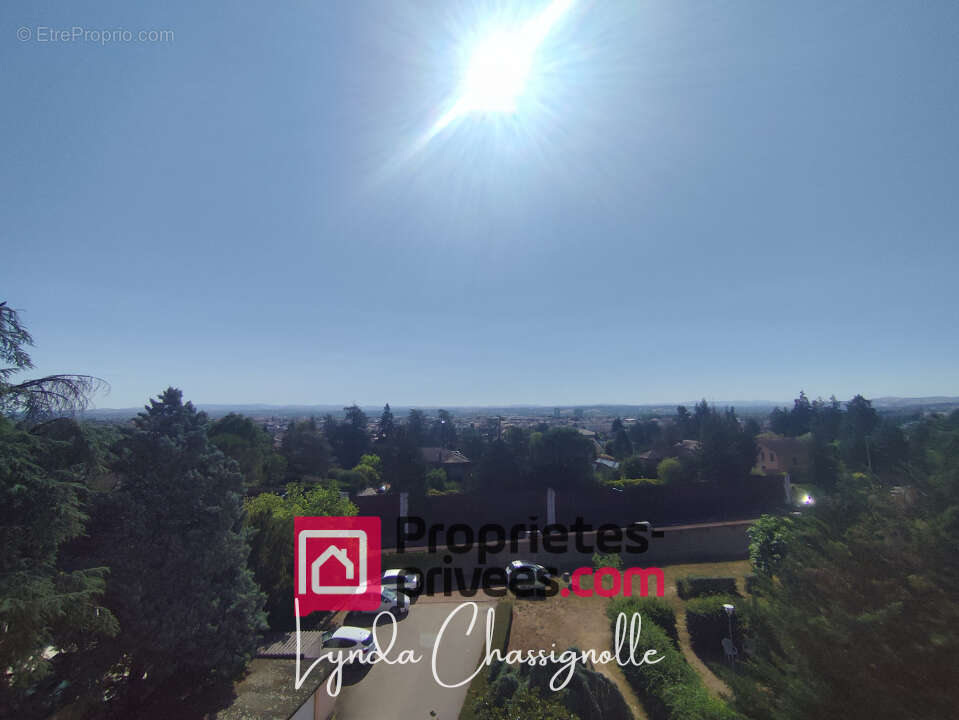 Appartement T4 à Riorges - 71m2 - vue dégagée - entièrement rénové - photo 13