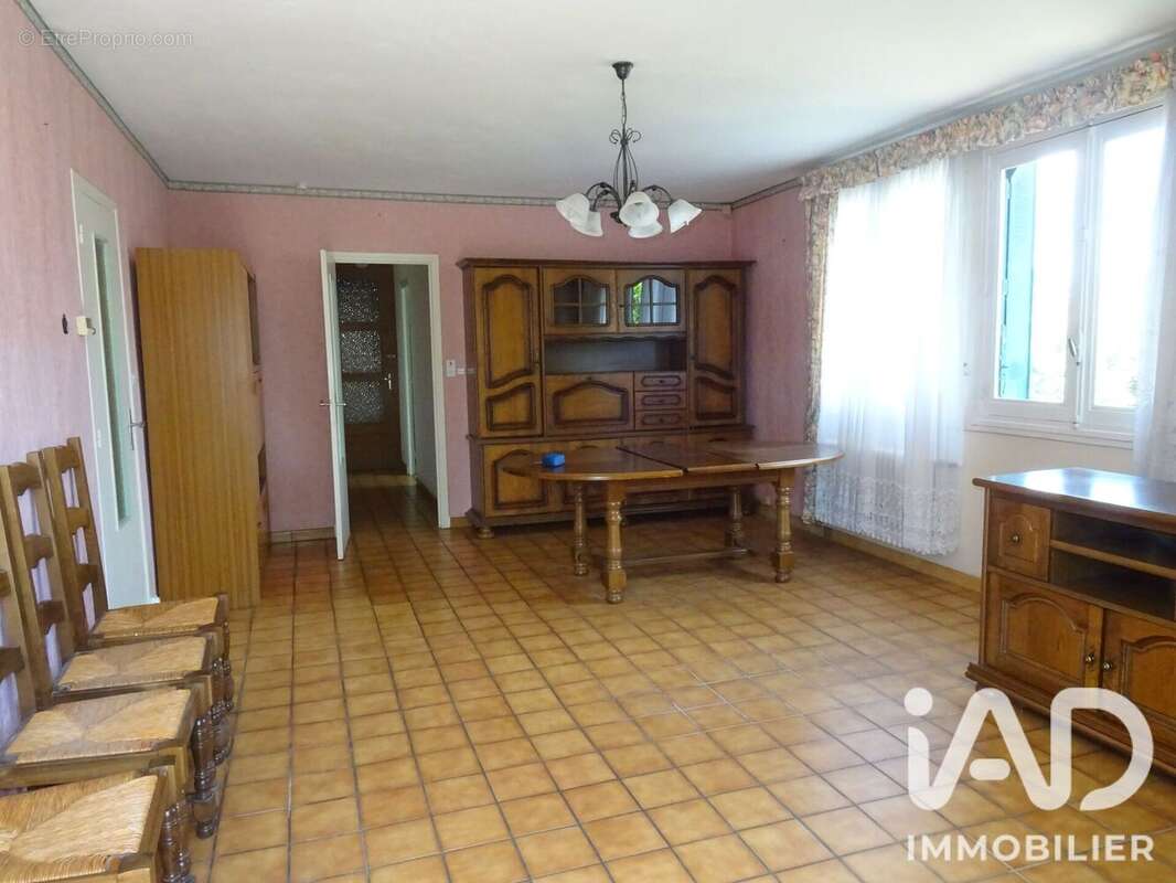 Photo 2 - Maison à BRETEUIL