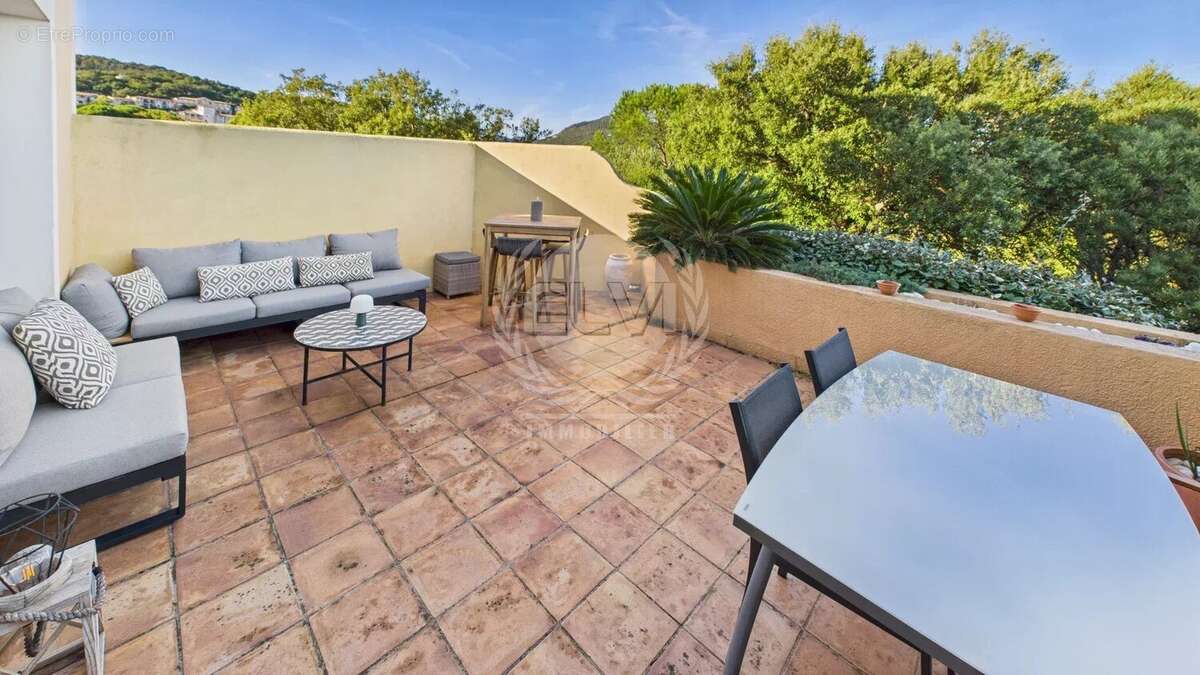 Appartement à GRIMAUD