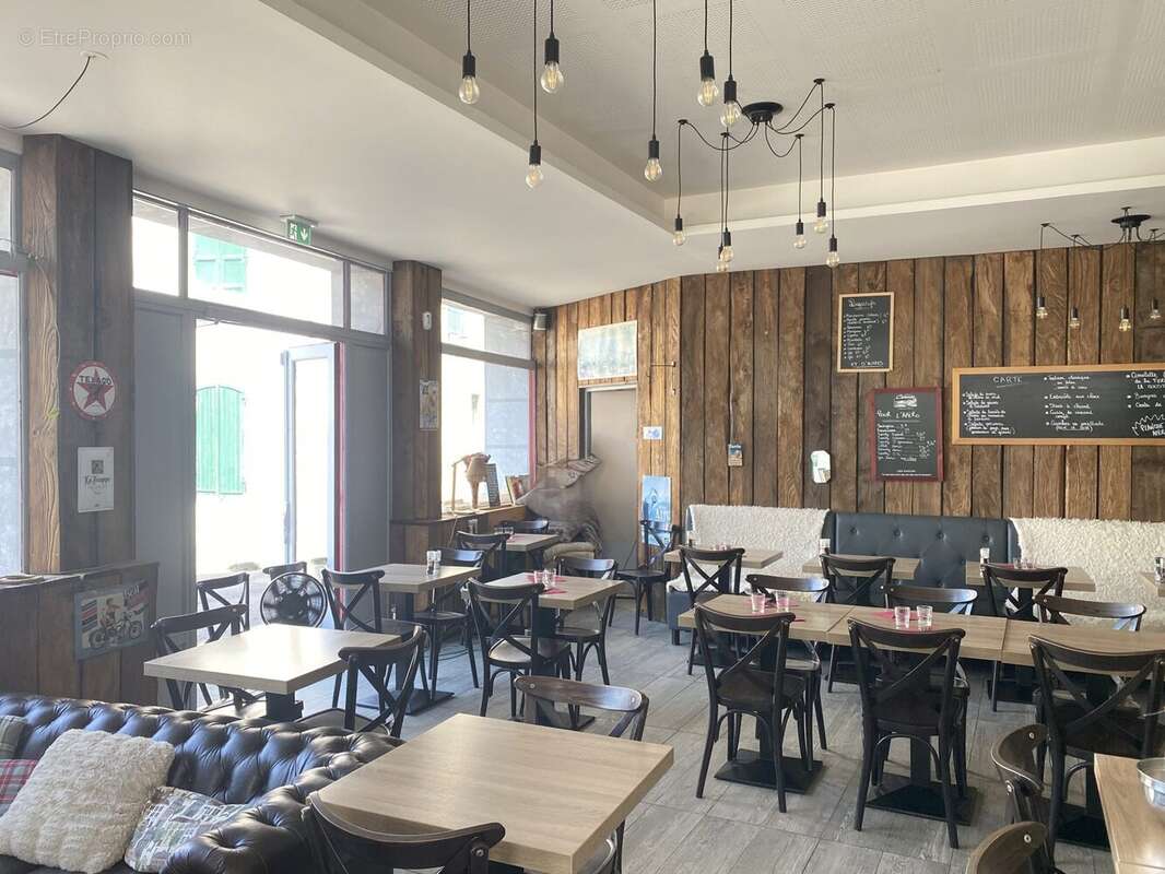175 m² à Bagneres-De-Bigorre  - photo 4
