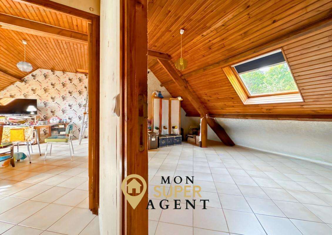 Maison à LE MEE-SUR-SEINE