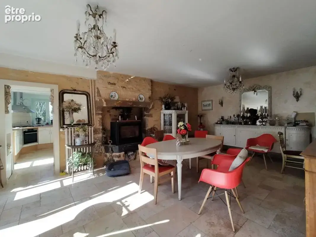 Maison 238 m² à Souge-Le-Ganelon  - photo 4