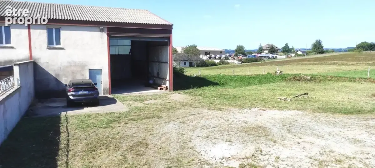 Bâtiment professionnel avec grande hauteur - Parcelle constructible 1 250 m² - photo 4