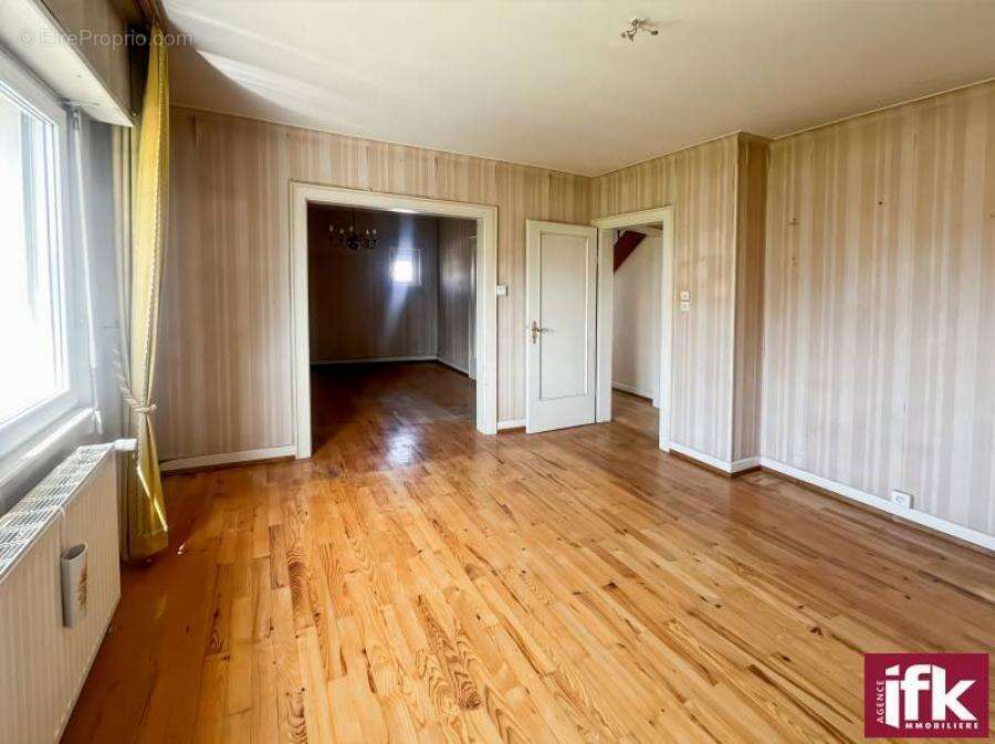 SAINTE CROIX EN PLAINE : Maison à rénover de 93m² avec 3 chambres et jardin - photo 15